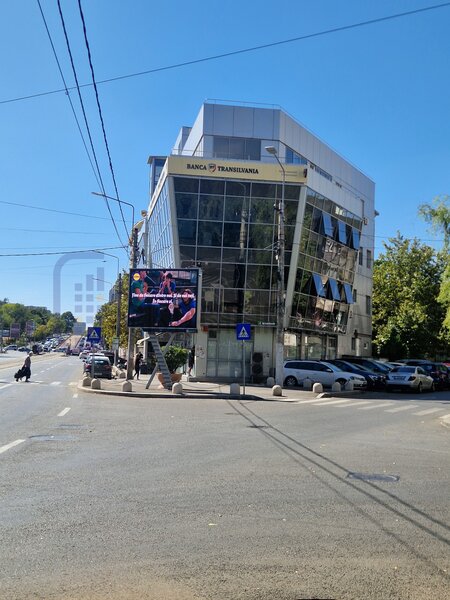 Tineretului spatiu comercial 286 mp util, comp. flexibila, et. 3/ 3, acces lift